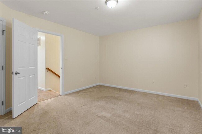 Building Photo - 8329 Autumn Crest Ln