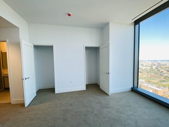 Building Photo - 1 Dalton St