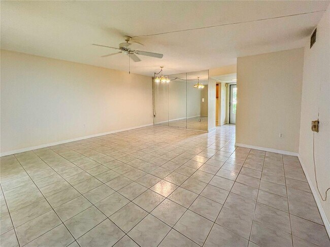 Building Photo - 3500 S Beneva Rd
