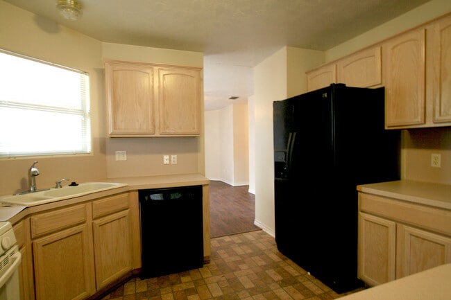 Building Photo - Great College Station Home Near Parks