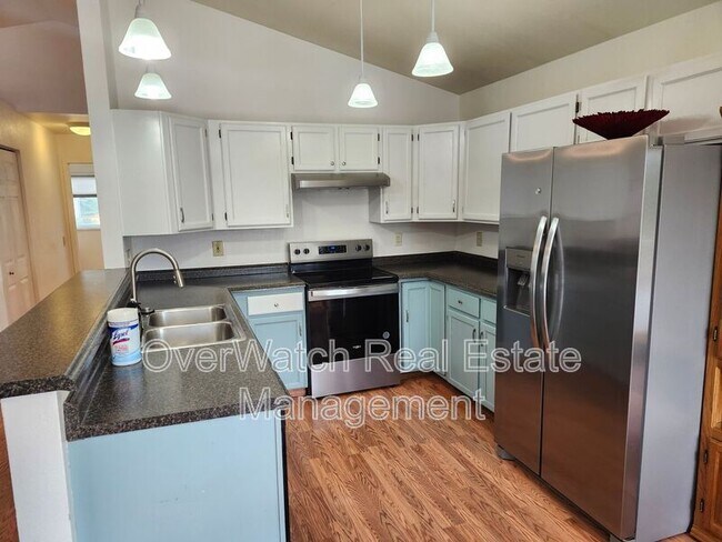 Building Photo - 3228 Aquarius Cir