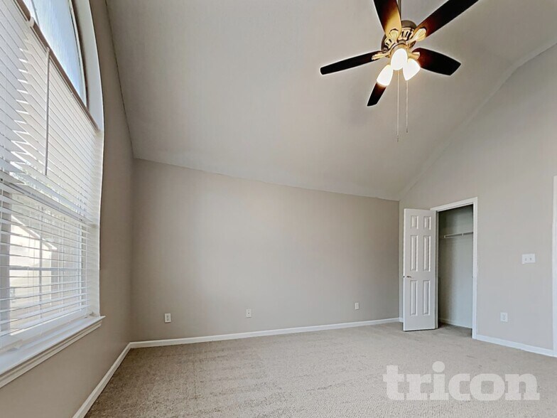 Building Photo - 3510 Cameo Ct