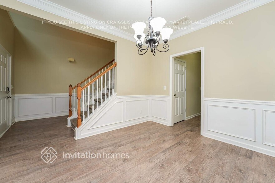 Building Photo - 2660 Freemont St