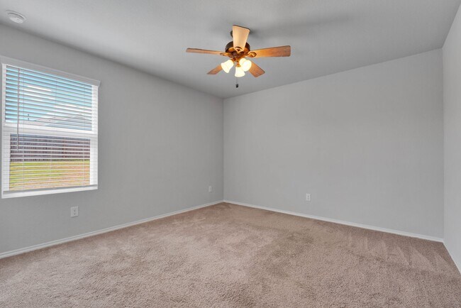 Building Photo - Cozy 3 Bed 2 Bath Home in Waterford Park