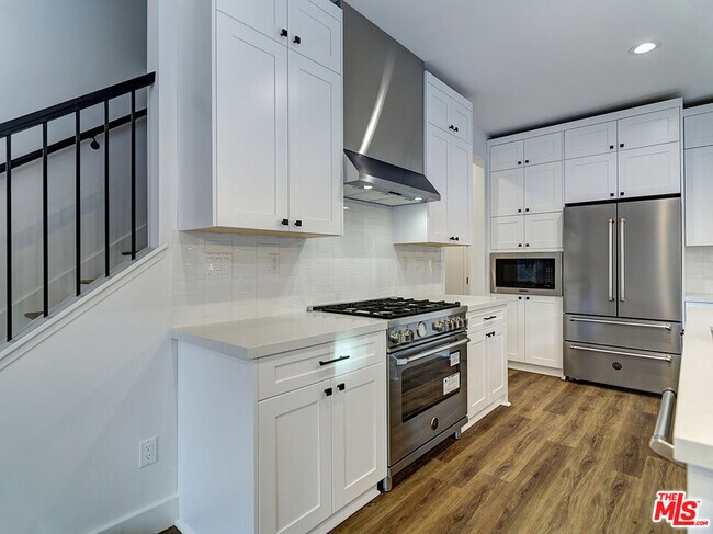 Building Photo - 5602 W 78th St