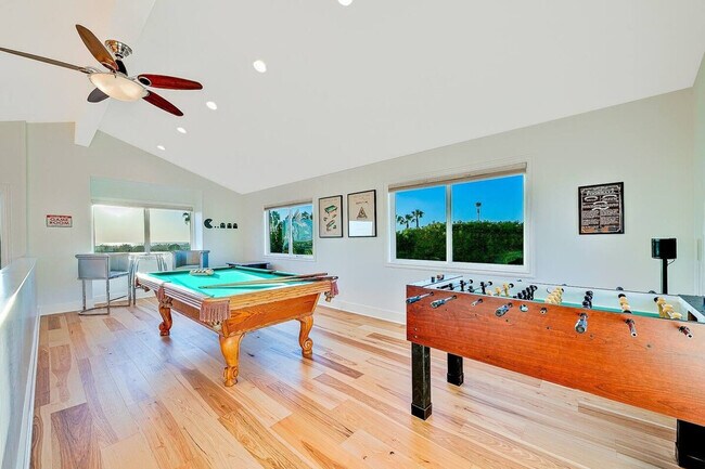 Building Photo - 1185 Tamarack Ave