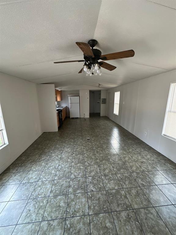 Building Photo - 136 Bullfrog Holler Rd