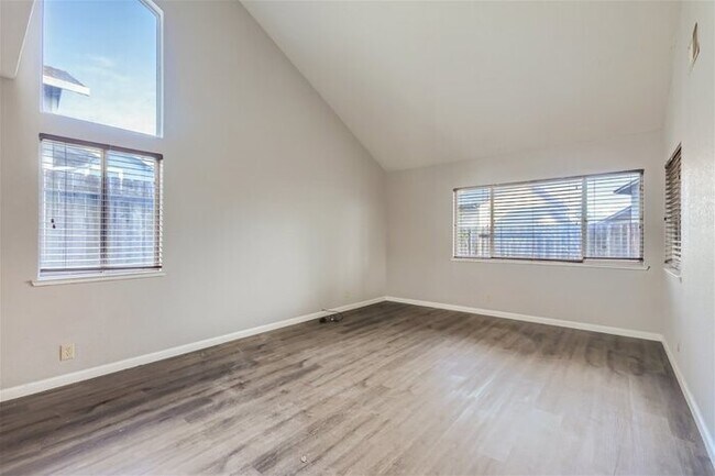 Building Photo - 4123 Pebble Oaks Ct, Antelope, CA, 95843