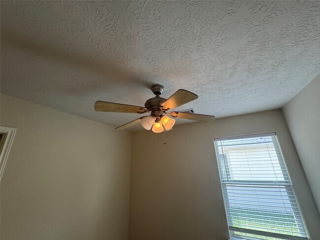 Building Photo - 4818 Comal River Loop