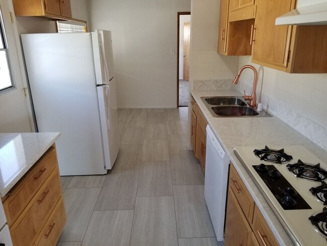 Building Photo - Beautiful Remodeled 3bd 2ba House in Wiseb...