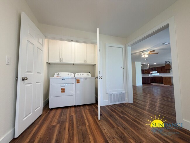 Building Photo - Waterfront 3 Bedroom Home Near E. John Sims Parkway in Niceville!