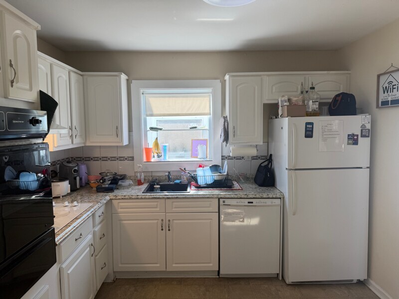 Building Photo - 121 Oregon Ave