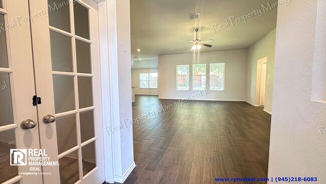 Building Photo - YOUR 3-BED, 2-BATH DREAM HOME AWAITS IN GRAND PRAIRIE