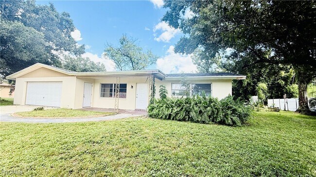 Primary Photo - 1260 Betmar Blvd