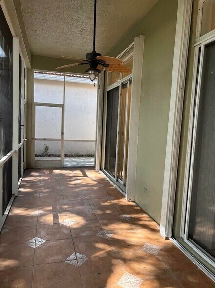 Building Photo - 5346 Vallejo Ter