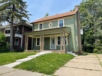 Building Photo - 2018 Crosswell Pl