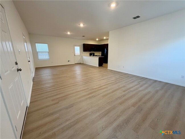 Building Photo - 345 The Bad Wy