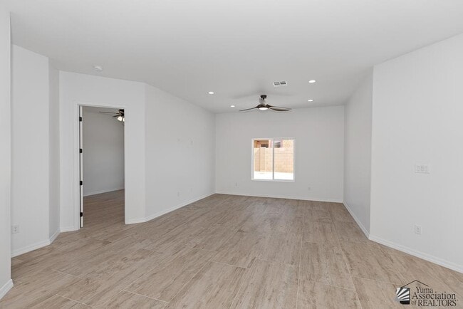 Building Photo - 7870 E 35th Pl