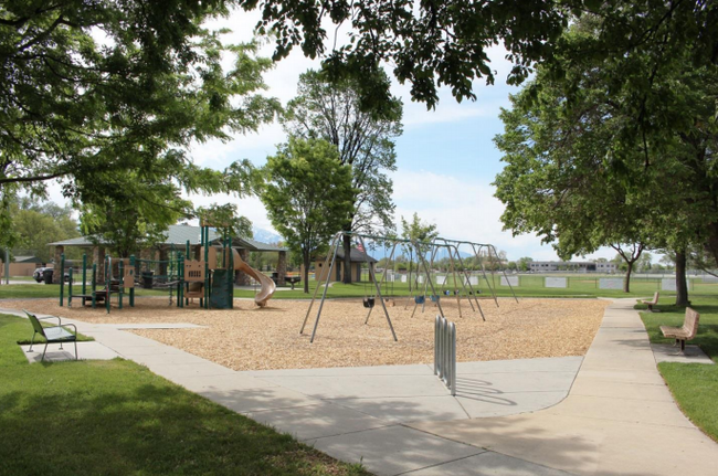 Riverside Park Play ground - 918 n Cornell st