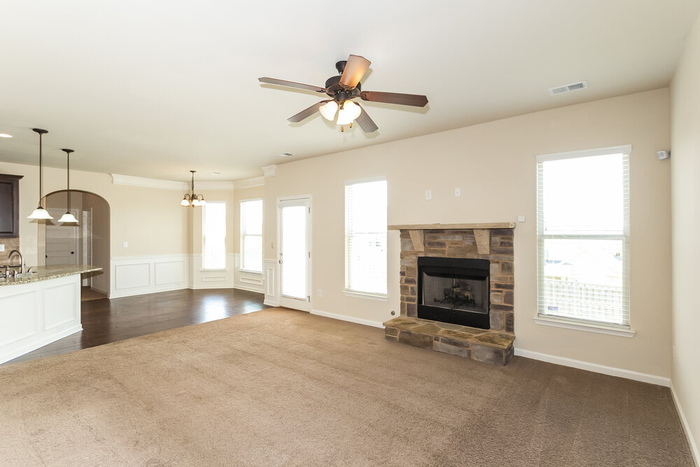 Building Photo - 576 Camano Way