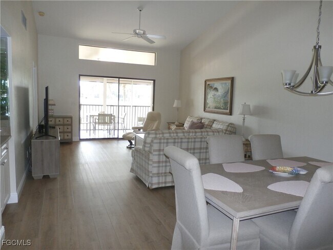 Building Photo - 16301 Kelly Woods Dr