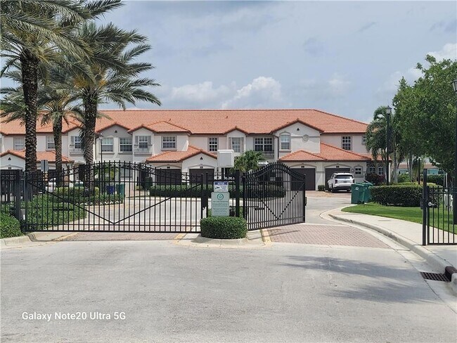 Building Photo - 9706 Darlington Pl