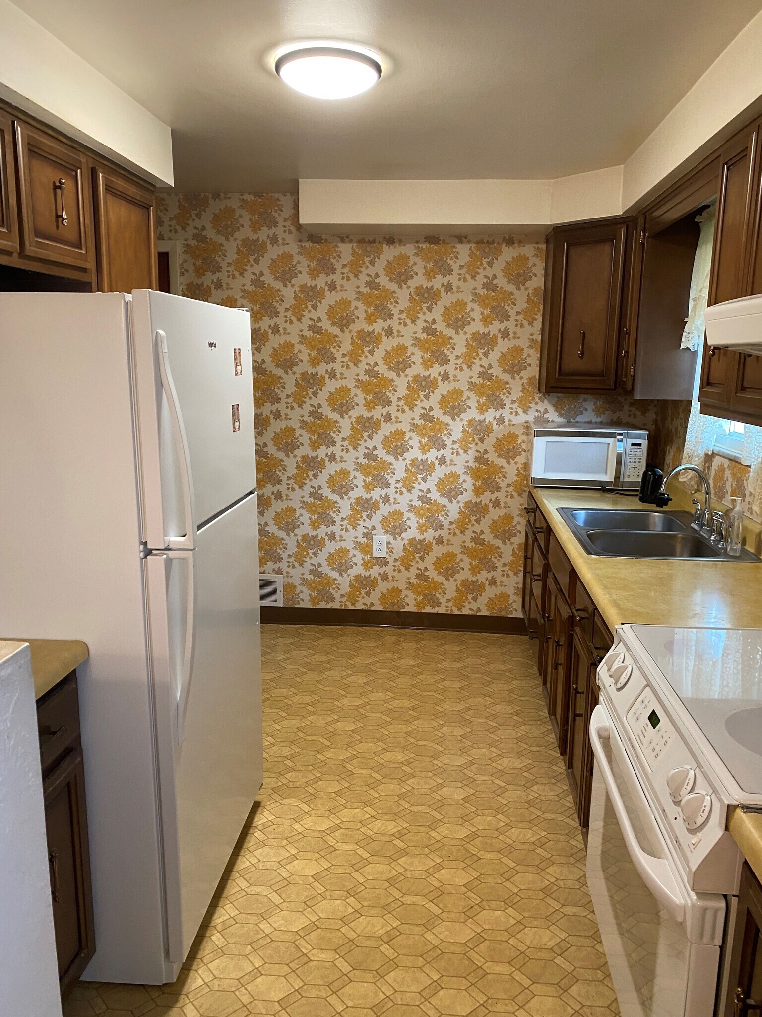 Building Photo - 14001 Michael Dr