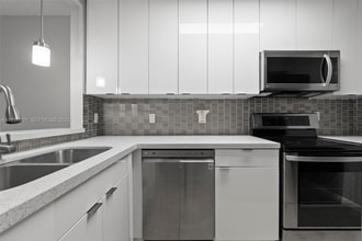 Building Photo - 3586 N University Dr