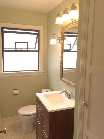 Building Photo - 1107 N 49th St