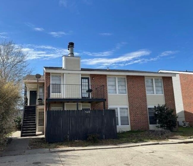 Primary Photo - 2 Bedroom 2 bath for lease