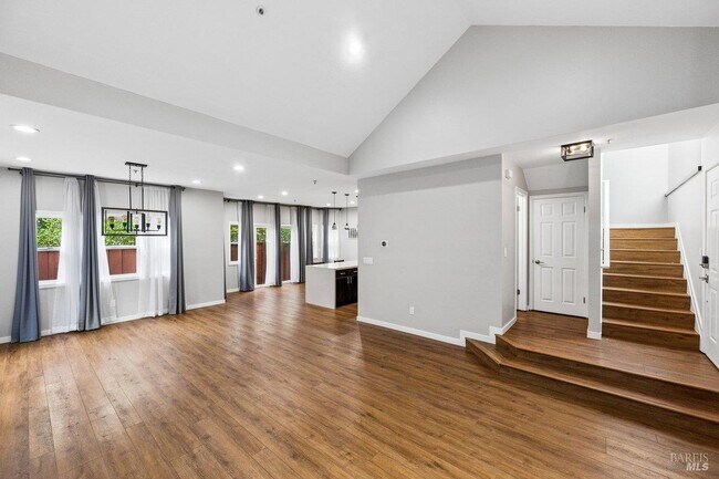 Building Photo - 4 Courtney Ln