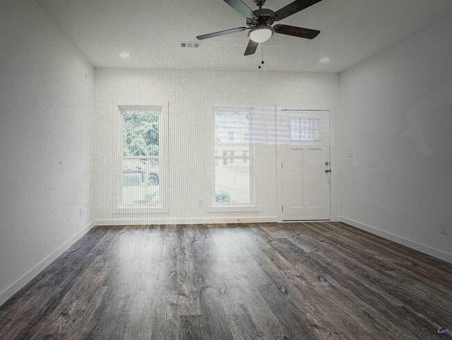 Building Photo - 109 Leisure Pointe Rd