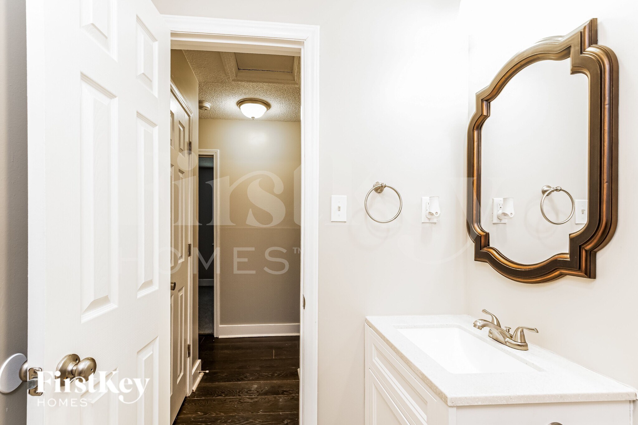 Building Photo - 1104 Raynor St