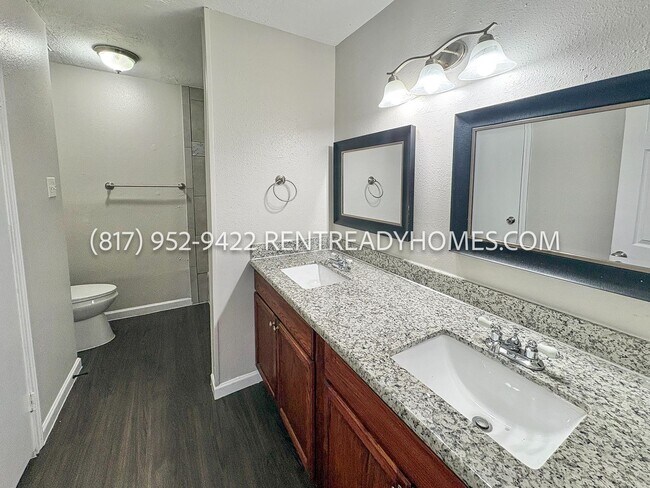 Building Photo - 18102 Twin Creek Dr