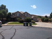 Building Photo - PET FRIENDLY -Spacious 6 Bedroom Home in St. George