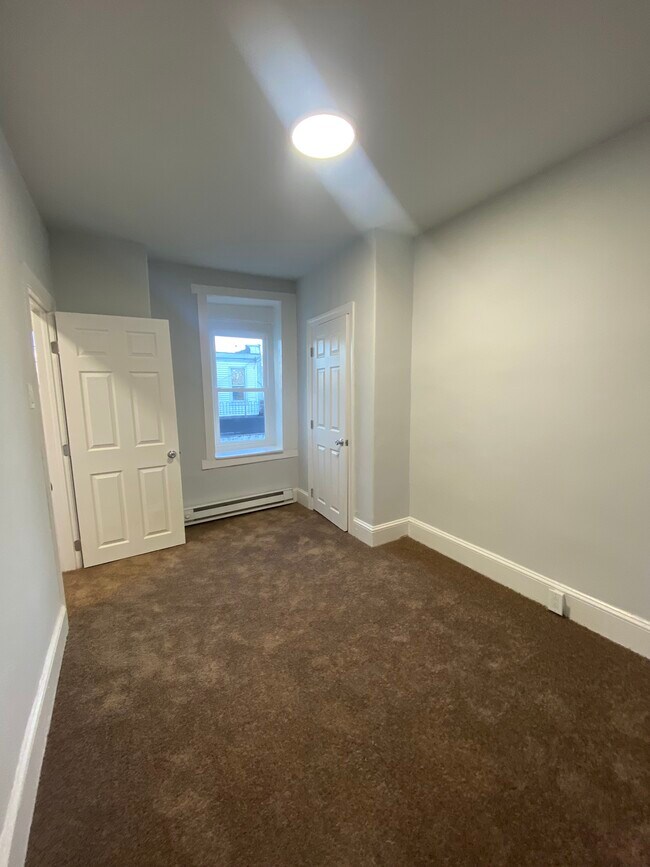 Building Photo - 3103 N Croskey St