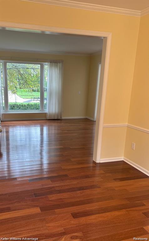Building Photo - 45655 Larchmont Dr