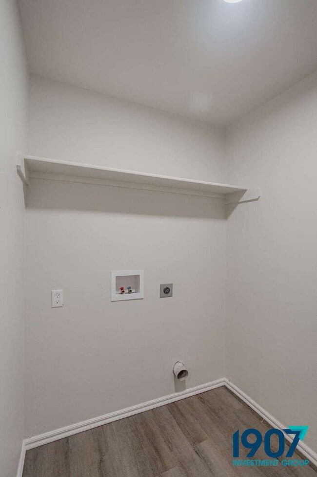 Building Photo - Modern & Spacious 3-Bedroom Home in Newcastle - Move In Now & Get 50% Off Your First & Second Mon...