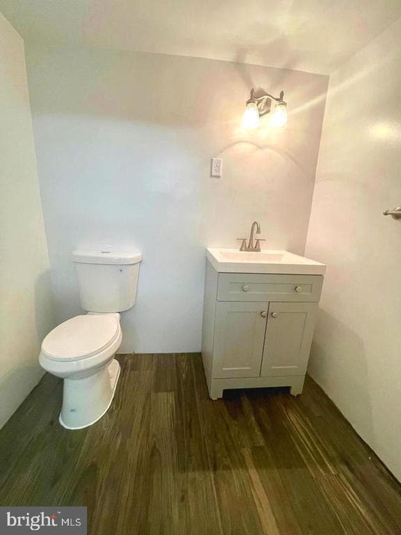 Building Photo - 5028 Roseld Ct