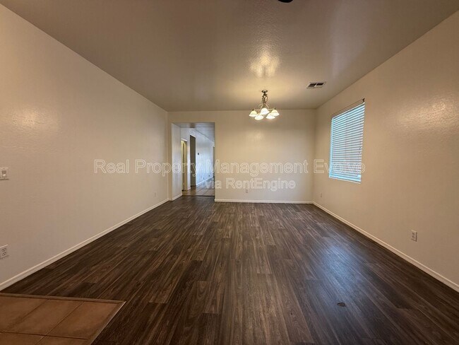 Building Photo - 7337 W St Catherine Ave