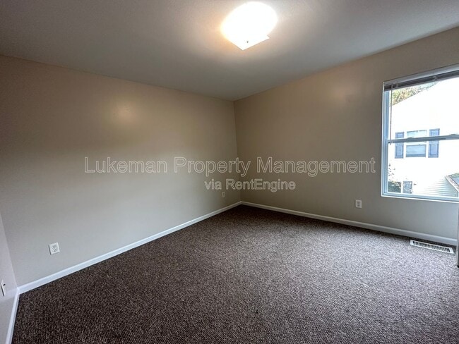 Building Photo - 3103-3105 W Michigan Ave