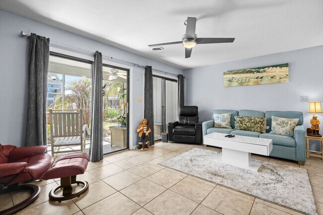 Building Photo - 3700 Golf Colony Ln