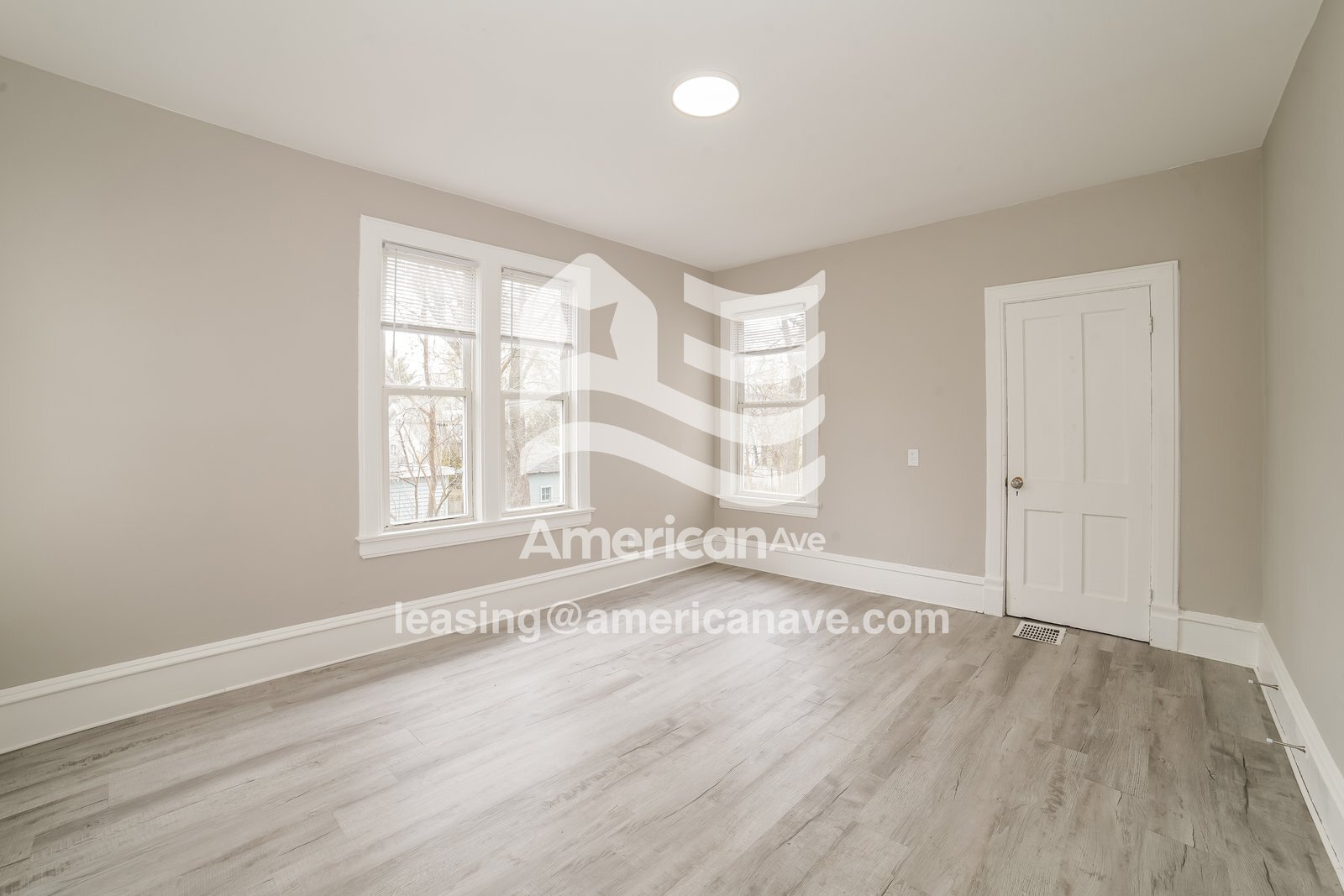 Building Photo - 1319 N Broadway St