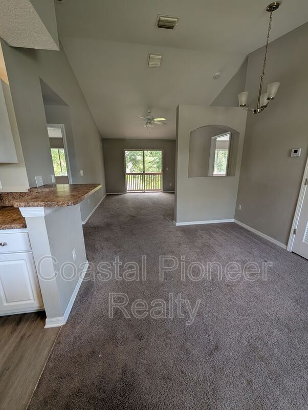 Building Photo - 9019 Cochise Ln