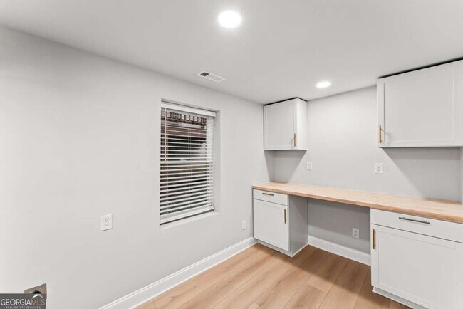 Building Photo - 2128 Hosea L Williams Dr NE