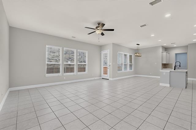 Building Photo - 7617 Regal Ln