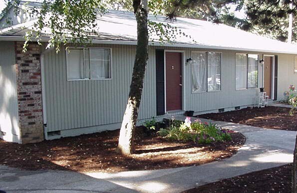 Building Photo - Country Rambler