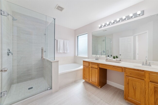 Building Photo - 8330 Malin Ct