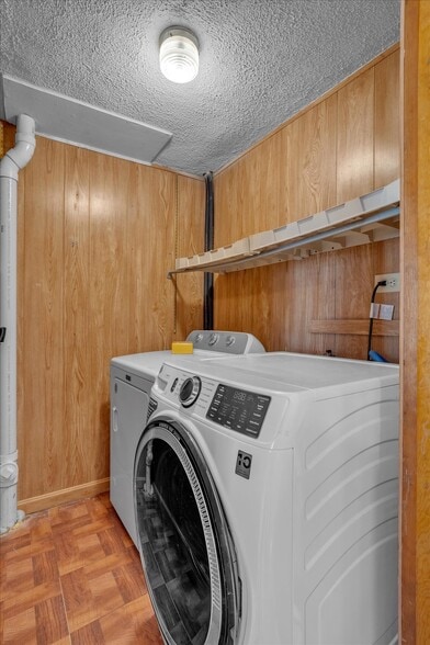 In-Unit Laundry - 1 Metcalf Ave