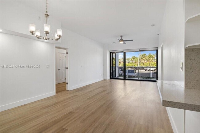 Building Photo - 20505 E Country Club Dr